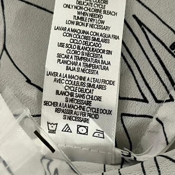 Karl Lagerfeld Paris Long Sleeve Blouse NWOT - Picture 16 of 16